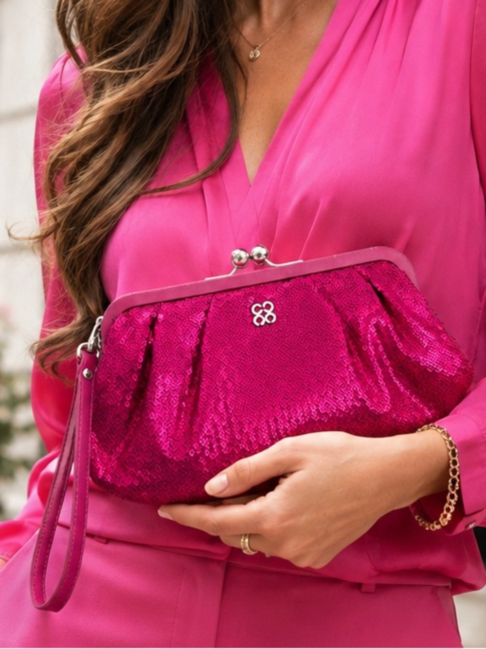 Vintage Coach Julia Hot Pink Sequin Kiss-Lock Wristlet Clutch 44475